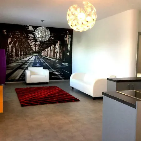 Apartamento D1 *